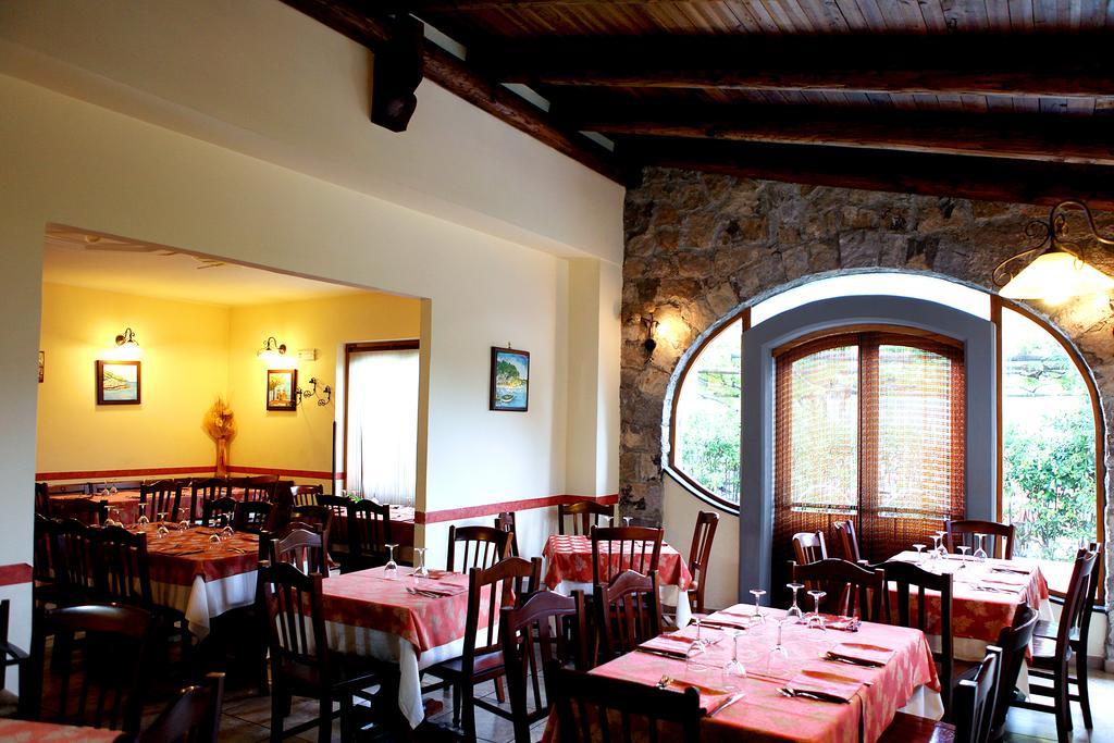 Il Raduno Villa Tramonti Exteriör bild