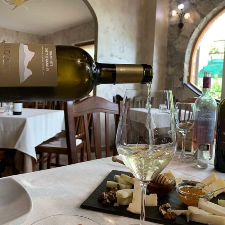 Il Raduno Villa Tramonti Exteriör bild